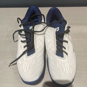 Babolat ProPulse Fury 3 court shoe size 9.5. Never been worn